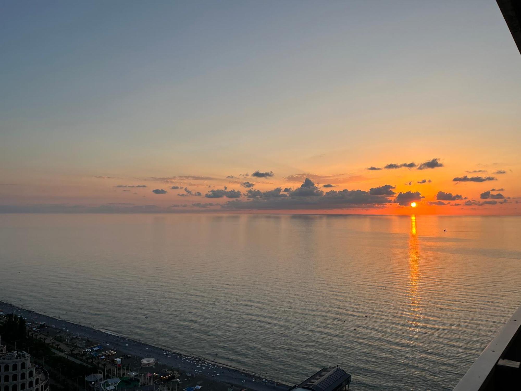 Orbi City Sun Tower 43 Floor Batumi Exterior photo